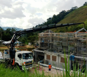 ¿Cómo elegir la grúa o el camión grúa ideal para mi obra ? 10