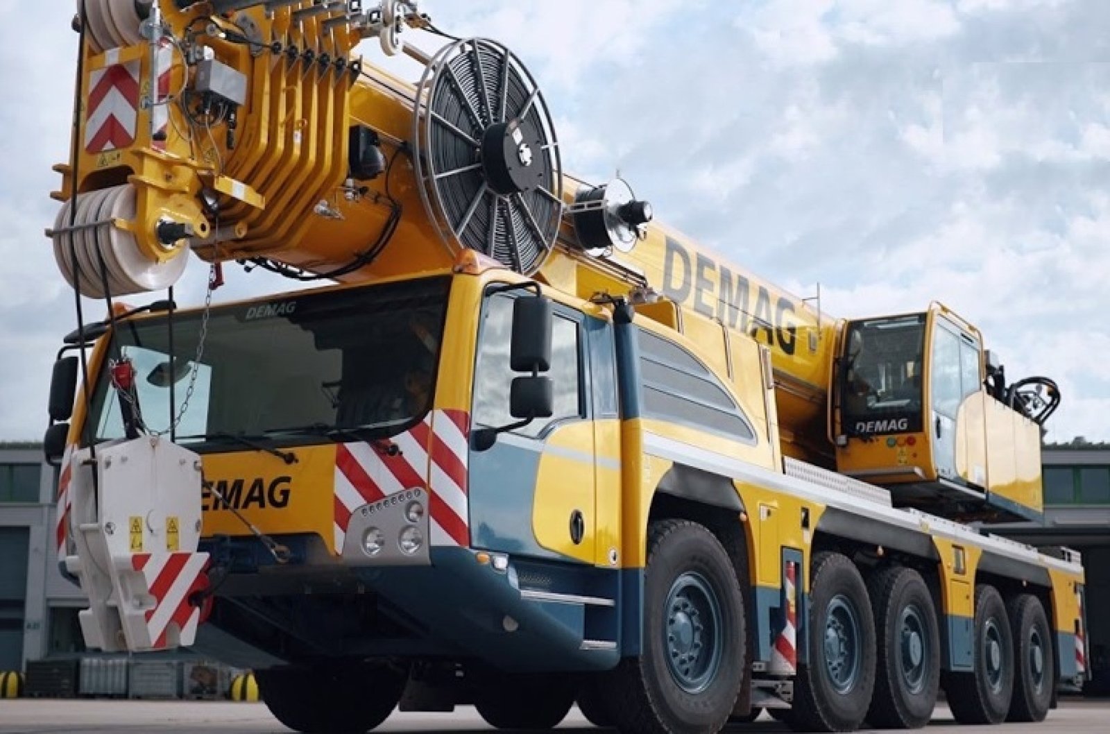 GRUADEMAG250TON